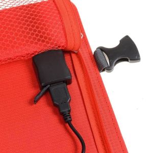 puerto de carga usb en un mochila