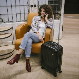 Mujer Maleta de Cabina con USB